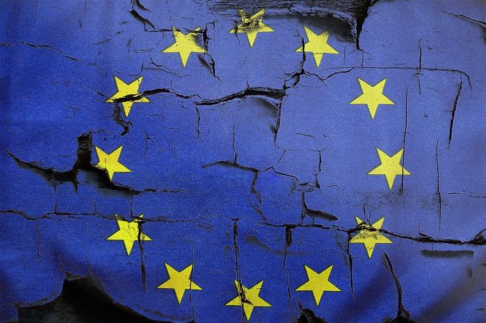 eu-flag-brexit-failing-1250x833